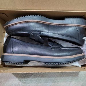 Black Clark's loafers